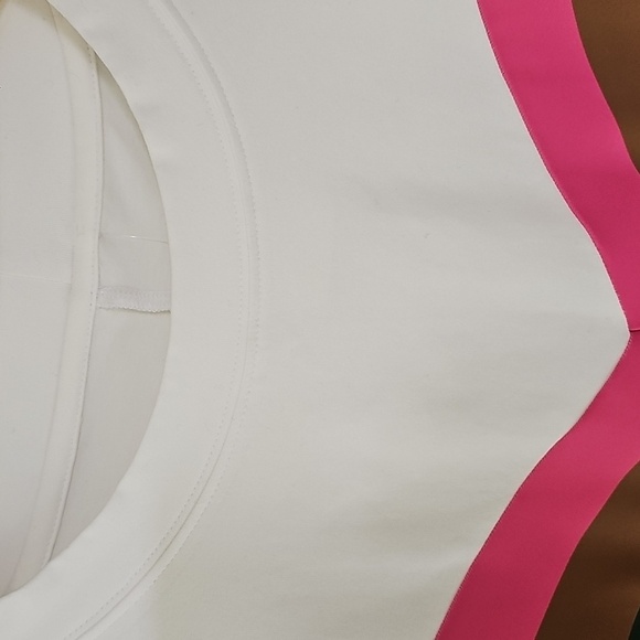 Smith & Quinn White T-Shirt with Chevron Design. Size XL. NWT - Picture 3 of 9